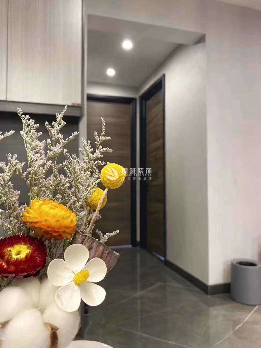 西安(ān)魯班裝(zhuāng)飾東新(xīn)花(huā)園160平米現代輕奢實景植物(wù)裝(zhuāng)飾